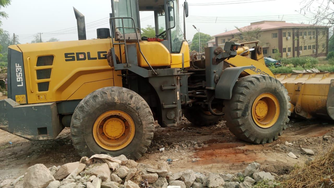 SDLG LG953F wheel loader on site